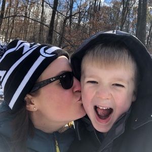 Meet your Posher, Laura